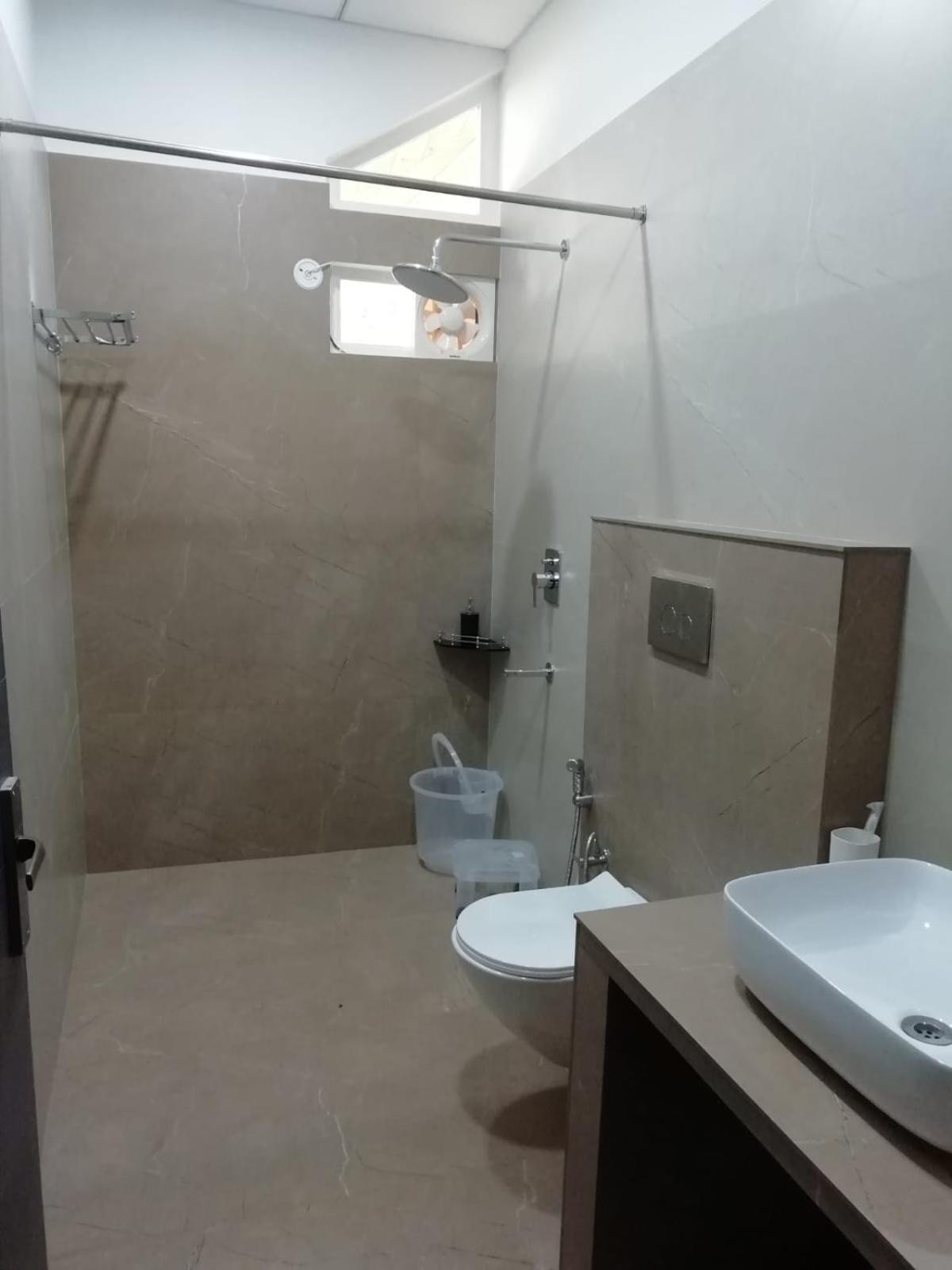 Red Roof Inn Ramnagar  Ngoại thất bức ảnh
