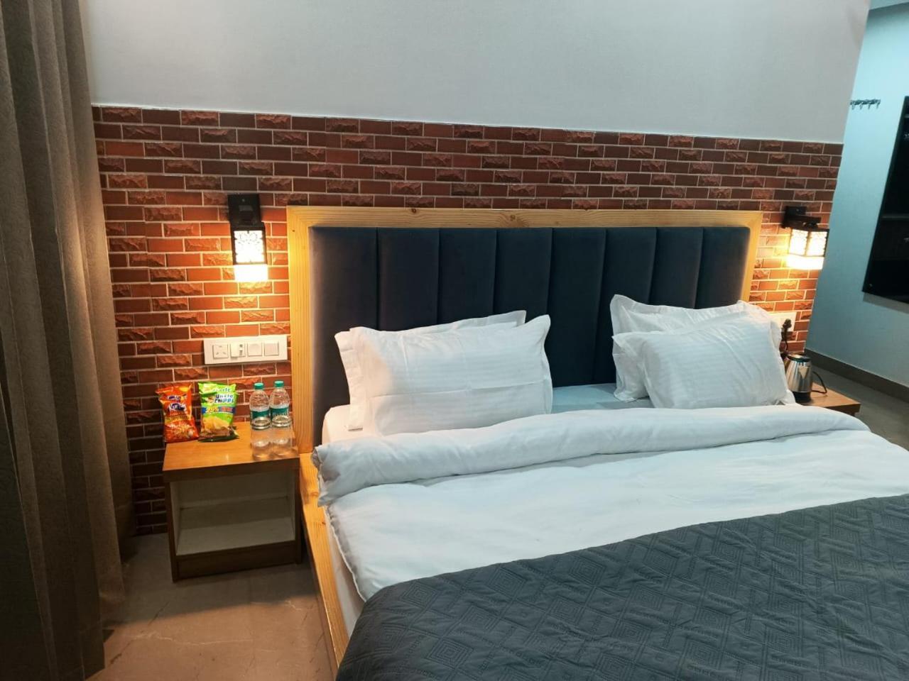 Red Roof Inn Ramnagar  Ngoại thất bức ảnh