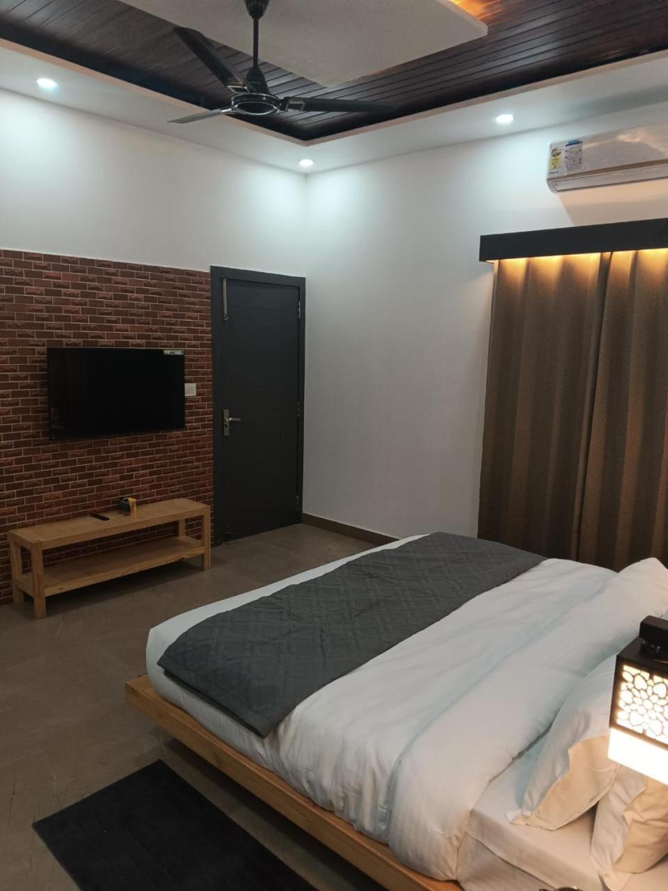 Red Roof Inn Ramnagar  Ngoại thất bức ảnh