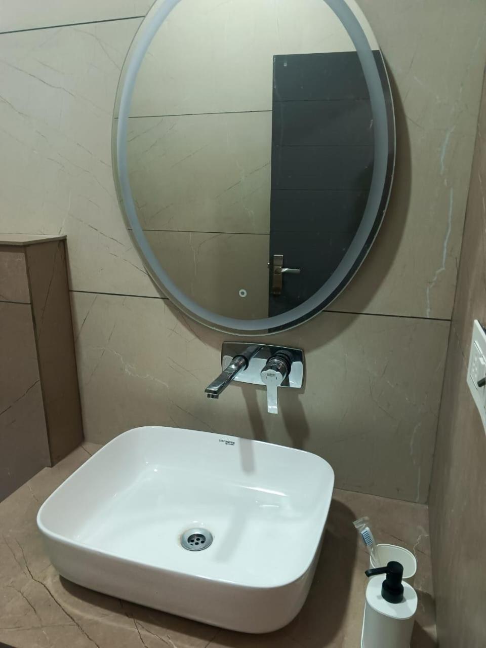 Red Roof Inn Ramnagar  Ngoại thất bức ảnh