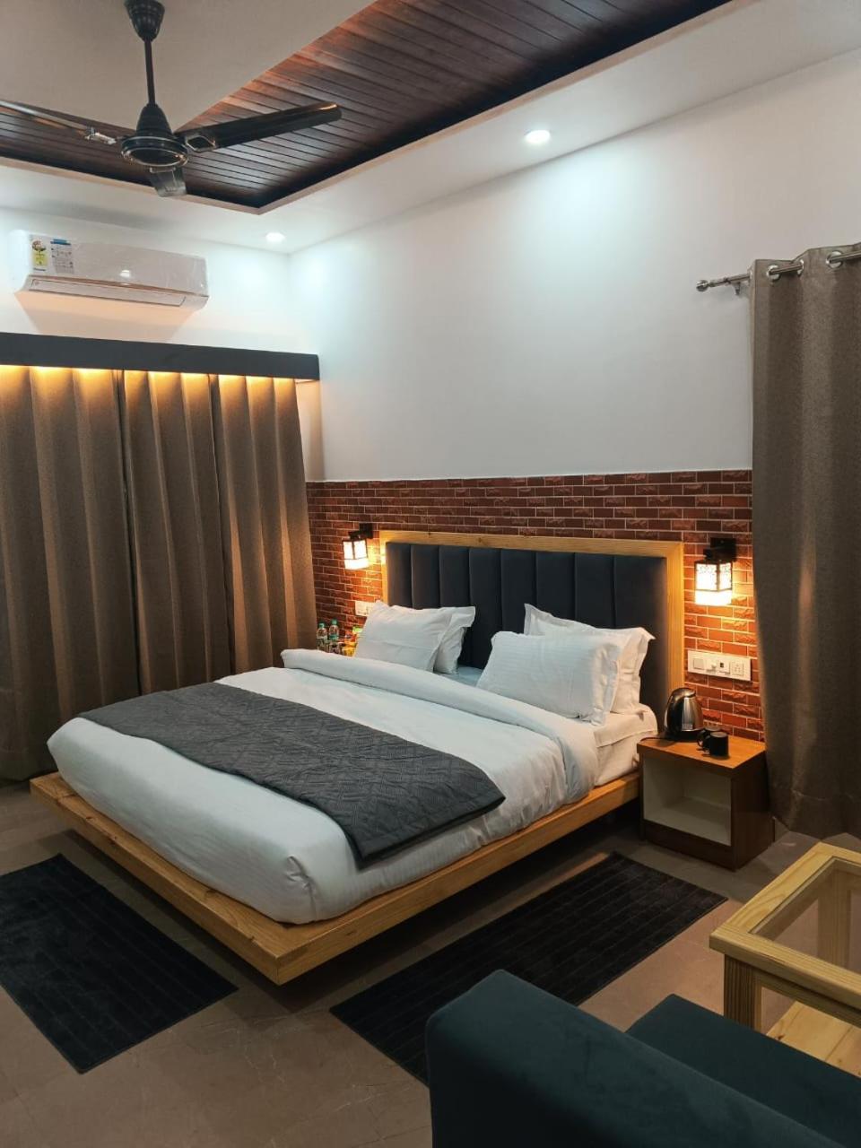 Red Roof Inn Ramnagar  Ngoại thất bức ảnh
